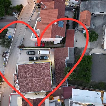 Apartments Luka Pakoštane Exterior foto